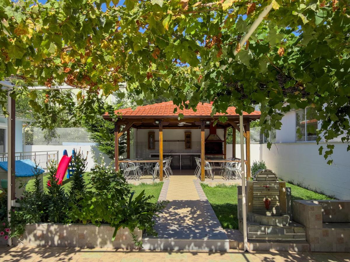 Villa Romantika Chrysi Ammoudia Buitenkant foto